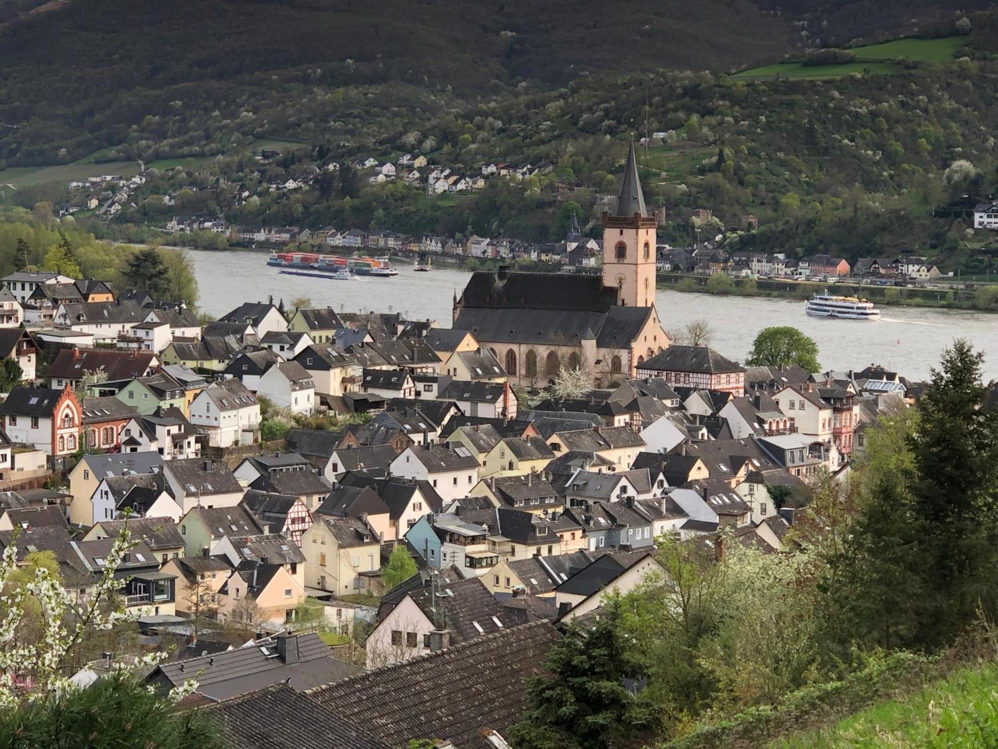 Rheinliebe Bistro Und Pension Lorch am Rhein Eksteriør bilde