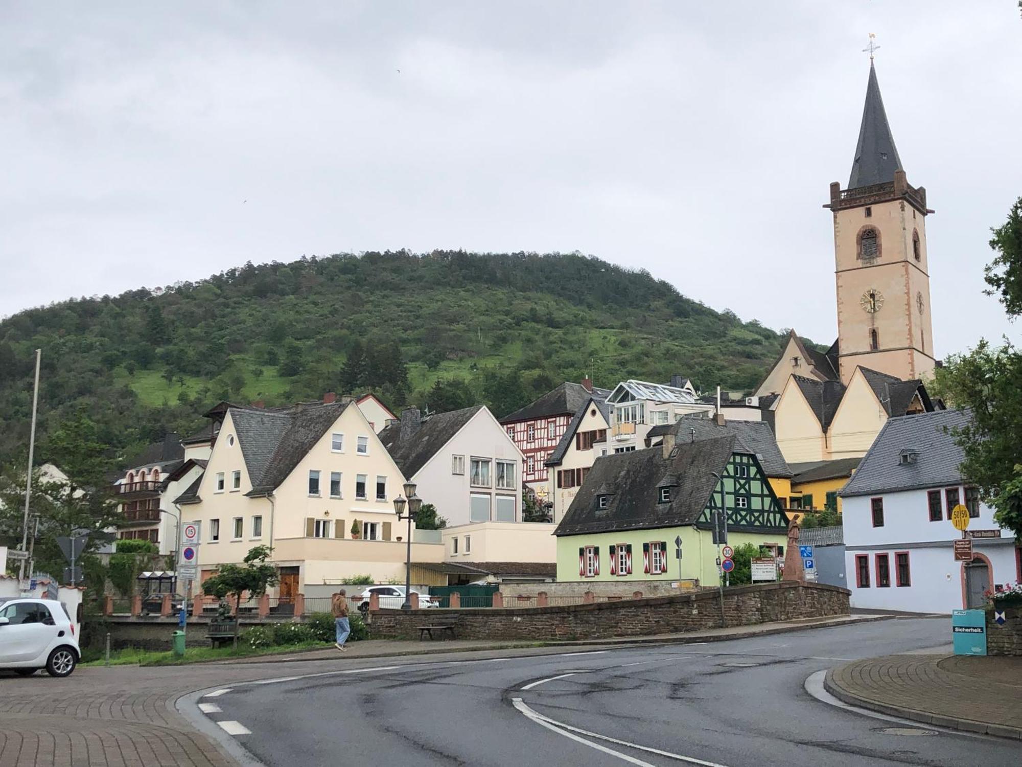 Rheinliebe Bistro Und Pension Lorch am Rhein Eksteriør bilde